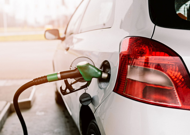 ICMS da gasolina zerado, preço tabelado em R$ 5 e combustível mais barato em 2022